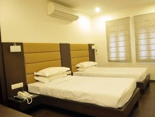 Treebo Trend Hotel Relax Inn Колката Екстериор снимка